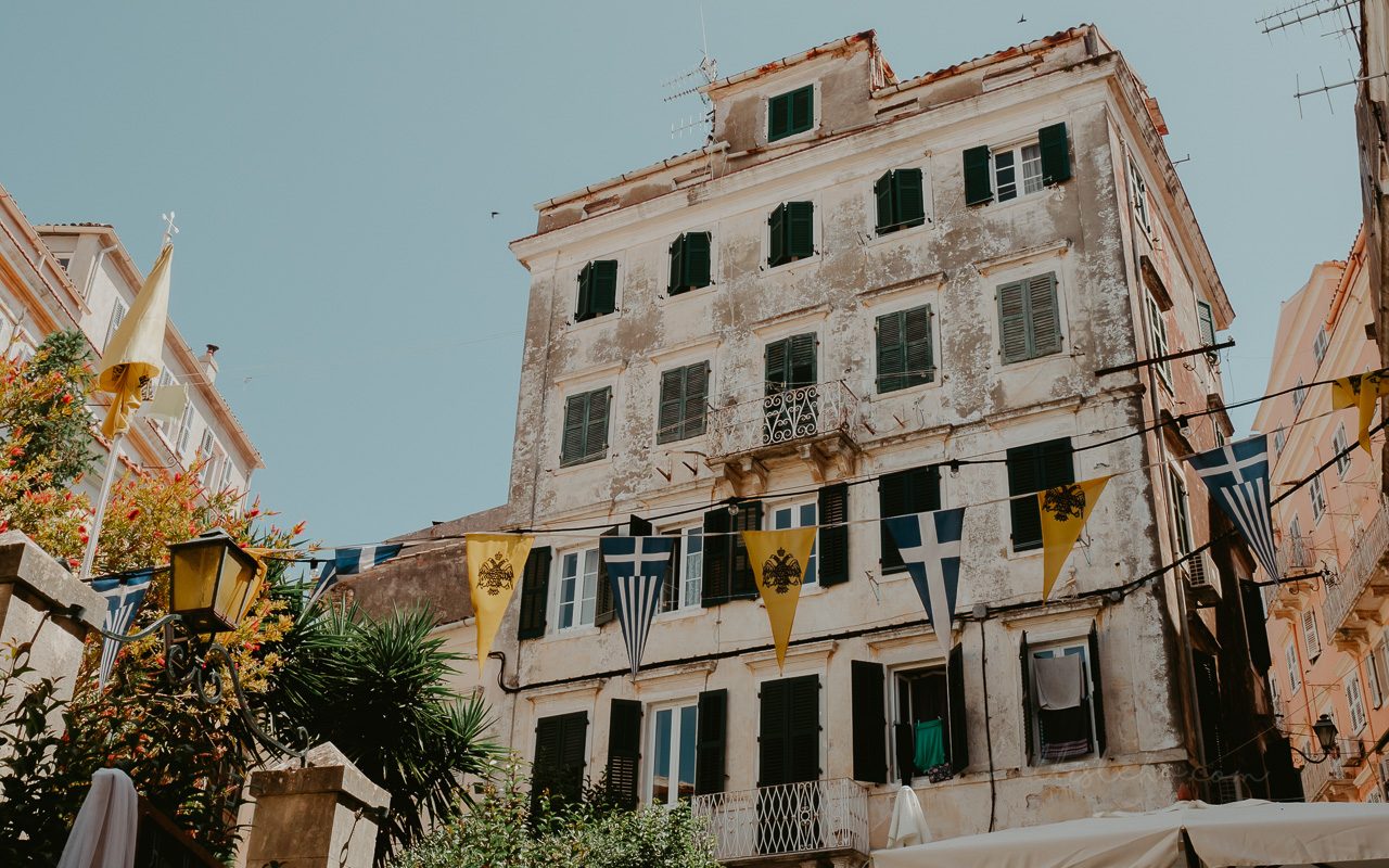 Escale à Corfou, petite ile authentique de Grèce. Au programme ? Photographies, récit et bonnes adresses hors des sentiers battus, me menant de la vieille ville de Corfou Town à Pontikonissi - Kallisteha, Voyages et vérités