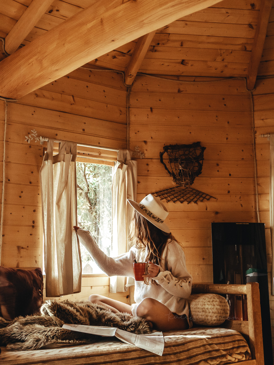 Parenthèse insolite dans le var sur la Côte d'Azur, ou comment dormir dans les arbres, perché en haut d'une cabane en bois ! Dépaysement nature garanti - Kallisteha, voyages et vérités